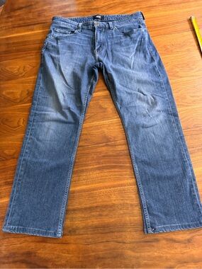 Paige Transcend Lennox Blue Jeans Russ color 34 W GUC Slim Straight Leg